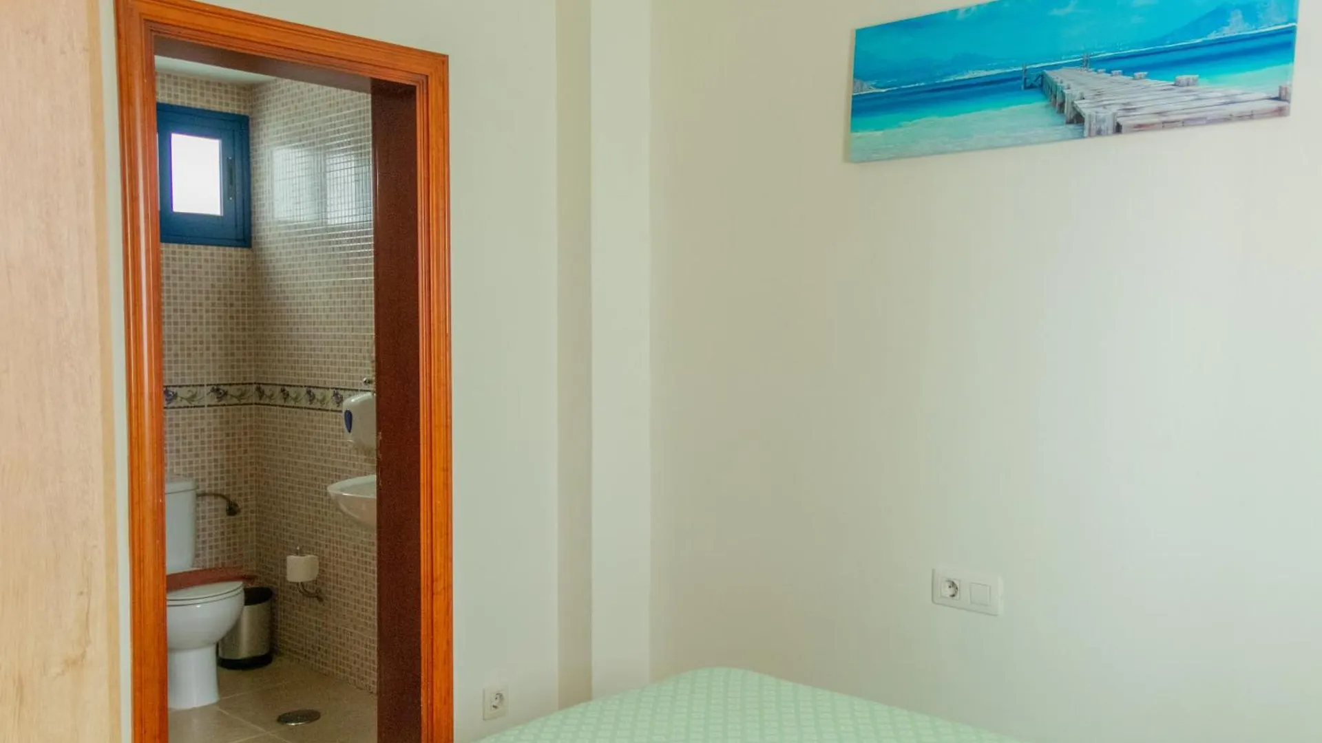 בית הארחה פוארטו דל כרמן Hostal Magec