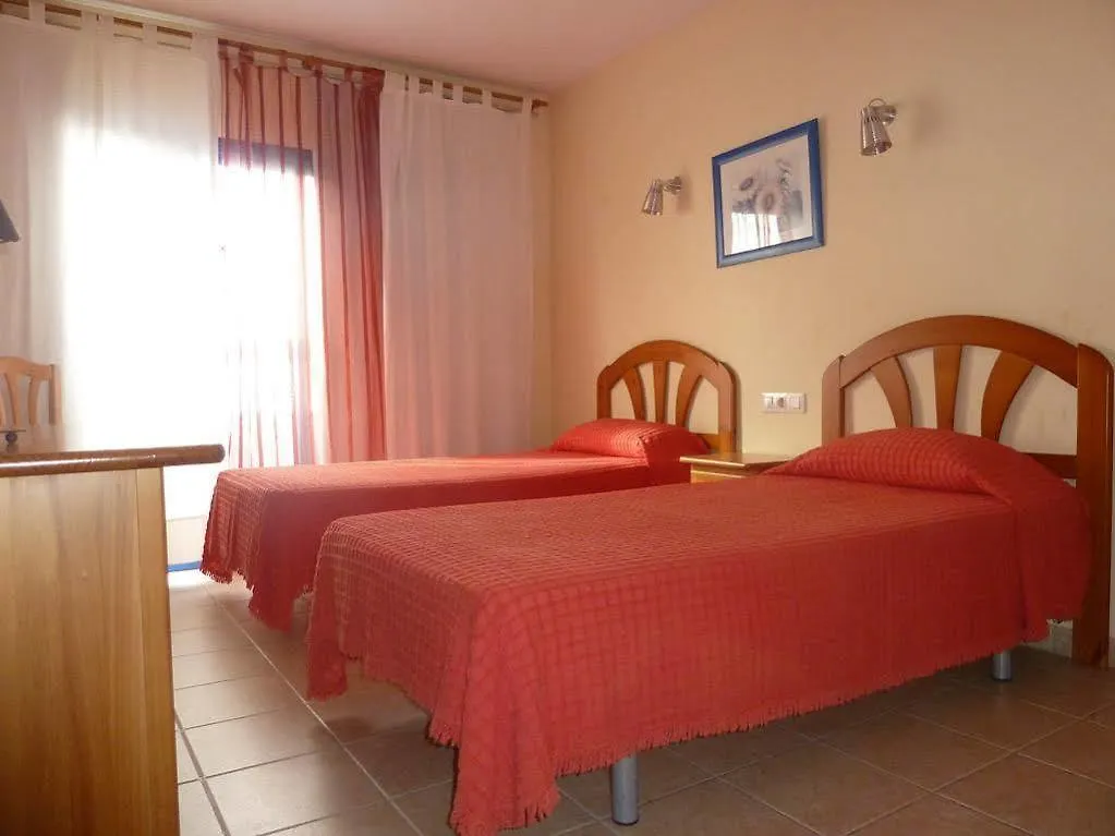 פוארטו דל כרמן Hostal Magec בית הארחה